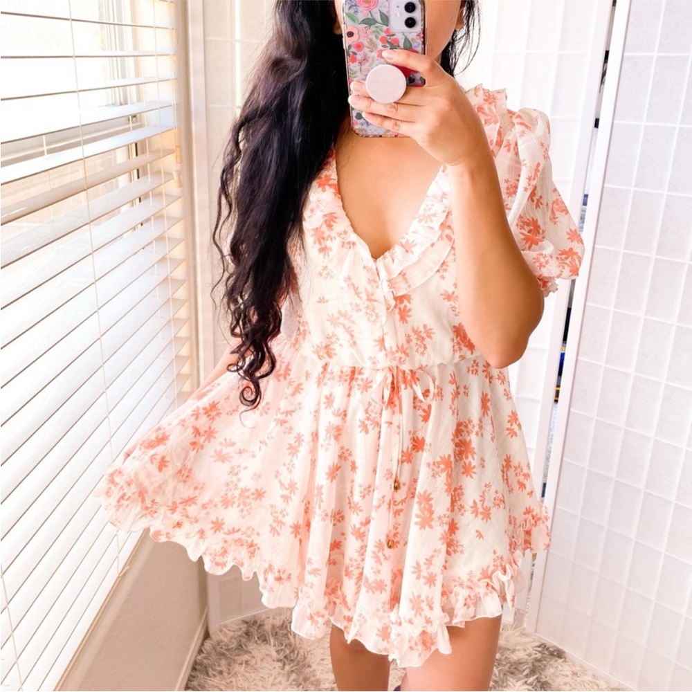 Selfie Leslie Blush Floral Mini Dress